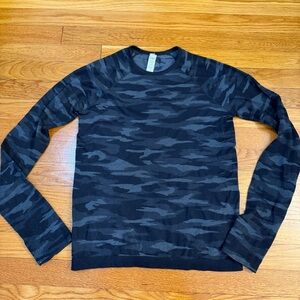 Athleta Girl Own Your Power Long Sleeve Shirt Black/Gray Camo - Girls Size XL/14